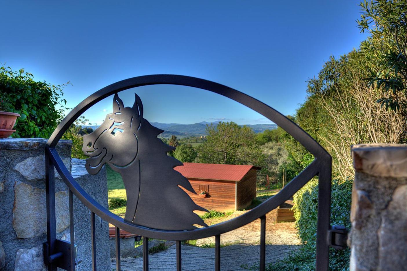 מונטמראנו Agriturismo Poggio Del Drago מראה חיצוני תמונה